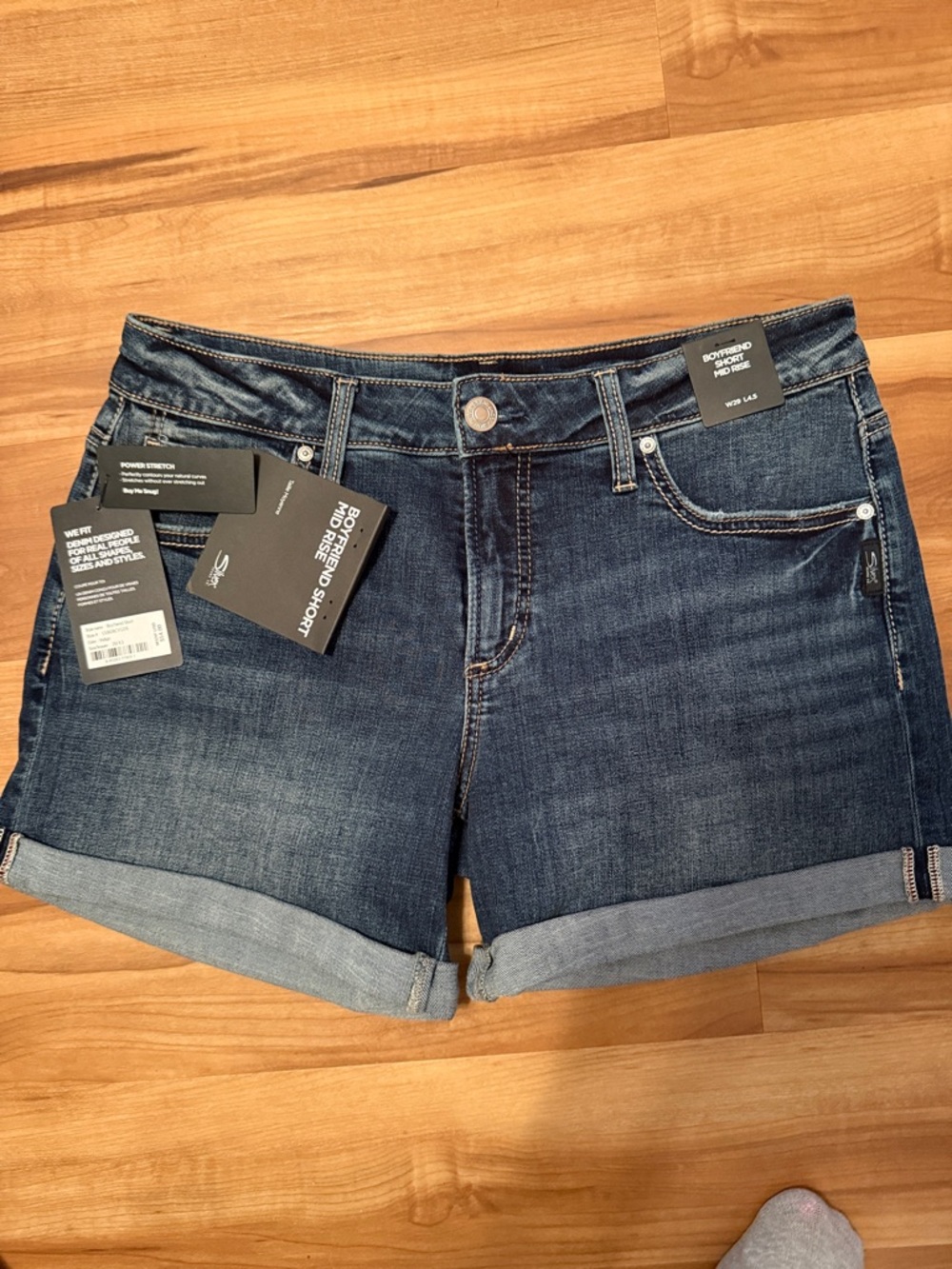 New/tags-Silver Brand Boyfriend Midrise Denim Shorts-29